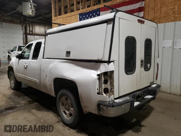 ✅ 2009 Chevrolet Silverado 1500 • VIN: 1GCFK39Y39Z226461 • Lot: 43535055. Wystawiony na Copart z przebiegiem 141 742 mil. Bezpłatny archiwum sprzedaży aukcyjnych z USA i szczegółowy raport historii pojazdu na DreamBid. Zdjęcie 2.