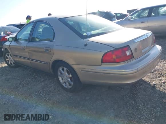 ✅ 2001 Mercury Sable LS • VIN: 1MEFM53U21G606496 • Lot: 41772052. Wystawiony na IAAI z przebiegiem 125 301 mil. Bezpłatny archiwum sprzedaży aukcyjnych z USA i szczegółowy raport historii pojazdu na DreamBid. Zdjęcie 3.
