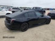 ✅ 2023 Cadillac CT5-V Blackwing • VIN: 1G6DY5R65P0810087 • Lot: 74715544. Wystawiony na Copart z przebiegiem 3 097 mil. Bezpłatny archiwum sprzedaży aukcyjnych z USA i szczegółowy raport historii pojazdu na DreamBid. Zdjęcie 3.