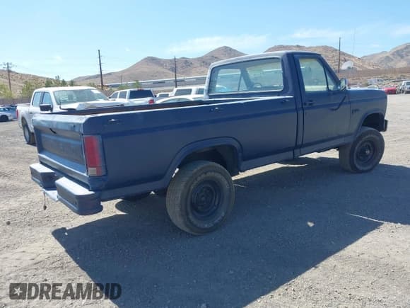 ✅ 1986 Ford F-250 • VIN: 1FTEF26N2GPB19933 • Лот: 42817094. Опубликован ранее на IAAI с пробегом 47 698 миль. Бесплатный доступ к архиву аукционных продаж из США и подробный отчёт об истории автомобиля на DreamBid. Изображение 4.