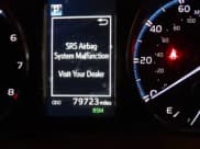 ✅ 2018 Toyota RAV4 XLE • VIN: JTMRFREV4JJ242736 • Лот: 43561158. Опубликован ранее на IAAI с пробегом 79 723 миль. Бесплатный доступ к архиву аукционных продаж из США и подробный отчёт об истории автомобиля на DreamBid. Изображение 16.