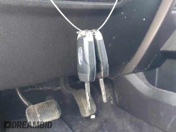 ✅ 2017 Ford F-150 XL • VIN: 1FTFW1EF9HKC90962 • Lot: 41955697. Listed on IAAI with 129,896 mi. Free auction sales archive from the USA and detailed vehicle history report at DreamBid. Image 11.