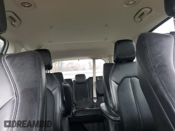 ✅ 2023 Chrysler Pacifica Hybrid Touring L • VIN: 2C4RC1L76PR523309 • Лот: 91471165. Опубликован ранее на Copart с пробегом 20 086 миль. Бесплатный доступ к архиву аукционных продаж из США и подробный отчёт об истории автомобиля на DreamBid. Изображение 10.