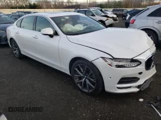 ✅ 2018 Volvo S90 Momentum • VIN: LVY992MKXJP036560 • Лот: 69143772. Опубликован ранее на Copart с пробегом Не указан. Бесплатный доступ к архиву аукционных продаж из США и подробный отчёт об истории автомобиля на DreamBid. Изображение 4.