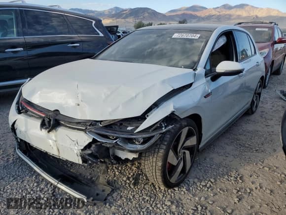 ✅ 2023 Volkswagen Golf GTI SE • VIN: WVWSA7CD4PW130142 • Лот: 72670704. Опубликован ранее на Copart с пробегом Не указан. Бесплатный доступ к архиву аукционных продаж из США и подробный отчёт об истории автомобиля на DreamBid. Изображение 1.