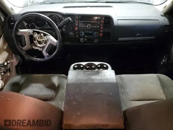 2013 Chevrolet Silverado 1500 LT с VIN 1GCRKSE70DZ130896, выставлен на аукционе Copart как лот 82601755 с пробегом Не указан миль и Списание • Salvage title. История ставок и продаж доступна на DreamBid. Изображение 8.