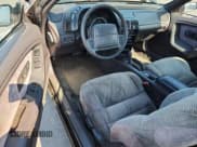 ✅ 1994 Chrysler LeBaron GTC • VIN: 1C3EU4531RF280224 • Lot: 65189705. Wystawiony na Copart z przebiegiem 115 027 mil. Bezpłatny archiwum sprzedaży aukcyjnych z USA i szczegółowy raport historii pojazdu na DreamBid. Zdjęcie 8.