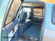 ✅ 1988 Chevrolet Suburban • VIN: 1GNGR26NXJF113866 • Lot: 43812716. Listed on IAAI with 87,996 mi. Free auction sales archive from the USA and detailed vehicle history report at DreamBid. Image 8.