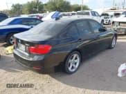 ✅ 2015 BMW 3 Series 328i • VIN: WBA3C1C57FP852831 • Lot: 43644070. Wystawiony na IAAI z przebiegiem 120 817 mil. Bezpłatny archiwum sprzedaży aukcyjnych z USA i szczegółowy raport historii pojazdu na DreamBid. Zdjęcie 4.