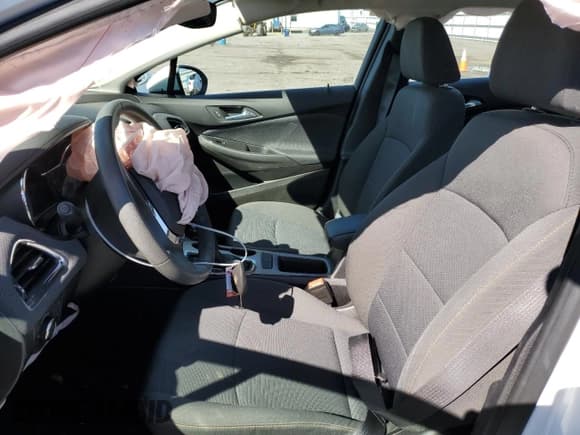 ✅ 2018 Chevrolet Cruze LS • VIN: 1G1BC5SM1J7227535 • Lot: 43744573. Listed on Copart with Not provided. Free auction sales archive from the USA and detailed vehicle history report at DreamBid. Image 7.