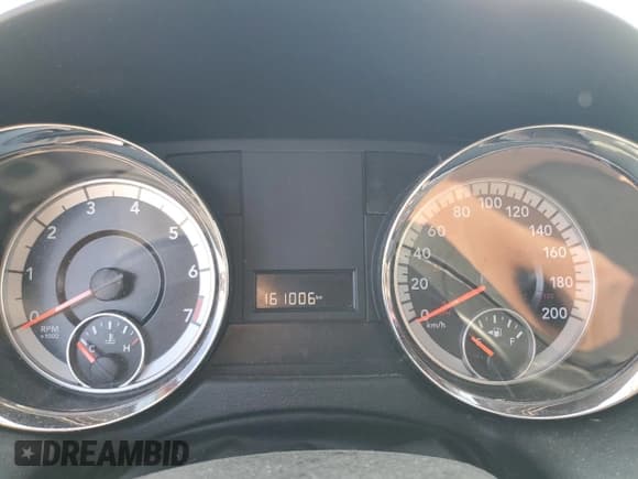 ✅ 2015 Dodge Grand Caravan SE • VIN: 2C4RDGBG5FR657776 • Lot: 67431635. Wystawiony na Copart z przebiegiem 161 006 mil. Bezpłatny archiwum sprzedaży aukcyjnych z USA i szczegółowy raport historii pojazdu na DreamBid. Zdjęcie 9.