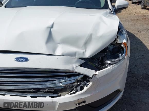 ✅ 2018 Ford Fusion SE • VIN: 3FA6P0H76JR164822 • Lot: 42156977. Wystawiony na IAAI z przebiegiem 136 691 mil. Bezpłatny archiwum sprzedaży aukcyjnych z USA i szczegółowy raport historii pojazdu na DreamBid. Zdjęcie 6.