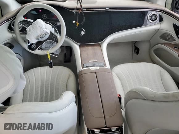 ✅ 2022 Mercedes-Benz EQS 580 • VIN: W1KCG4EB5NA019922 • Лот: 64021455. Опубликован ранее на Copart с пробегом 7 968 миль. Бесплатный доступ к архиву аукционных продаж из США и подробный отчёт об истории автомобиля на DreamBid. Изображение 8.