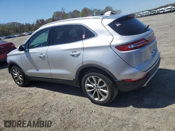 ✅ 2017 Lincoln MKC Select • VIN: 5LMCJ2D96HUL51572 • Lot: 54237885. Wystawiony na Copart z przebiegiem 100 514 mil. Bezpłatny archiwum sprzedaży aukcyjnych z USA i szczegółowy raport historii pojazdu na DreamBid. Zdjęcie 2.