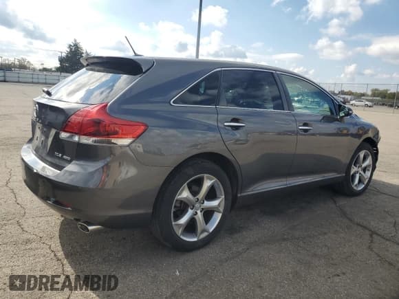 ✅ 2015 Toyota Venza XLE • VIN: 4T3BK3BB9FU115154 • Lot: 90437345. Listed on Copart with 53,060 mi. Free auction sales archive from the USA and detailed vehicle history report at DreamBid. Image 3.