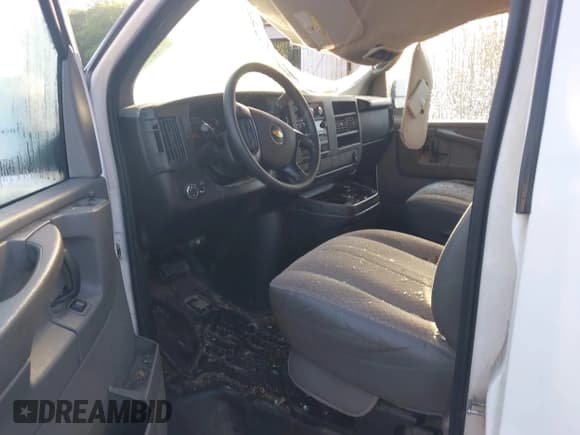 ✅ 2012 Chevrolet Express Passenger 1LT • VIN: 1GAZGYFG7C1172247 • Lot: 41983930. Listed on IAAI with 187,895 mi. Free auction sales archive from the USA and detailed vehicle history report at DreamBid. Image 5.