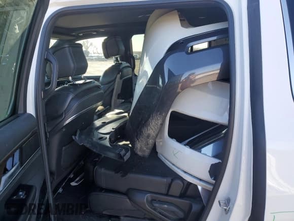 ✅ 2022 Jeep Grand Wagoneer Series I • VIN: 1C4SJVEJ5NS141680 • Lot: 49592675. Listed on Copart with 37,776 mi. Free auction sales archive from the USA and detailed vehicle history report at DreamBid. Image 11.