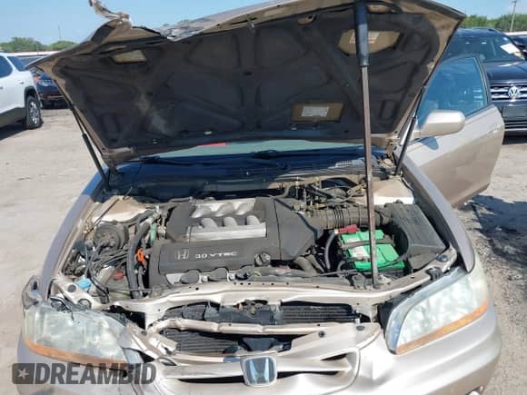 2001 Honda Accord EX с VIN 1HGCG22541A033075, выставлен на аукционе IAAI как лот 40200453 с пробегом 121 275 миль миль и . История ставок и продаж доступна на DreamBid. Изображение 10.