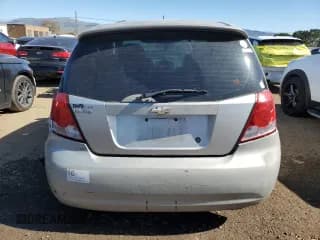 ✅ 2004 Chevrolet Aveo • VIN: KL1TD62674B156544 • Lot: 46866235. Wystawiony na Copart z przebiegiem 194 219 mil. Bezpłatny archiwum sprzedaży aukcyjnych z USA i szczegółowy raport historii pojazdu na DreamBid. Zdjęcie 6.