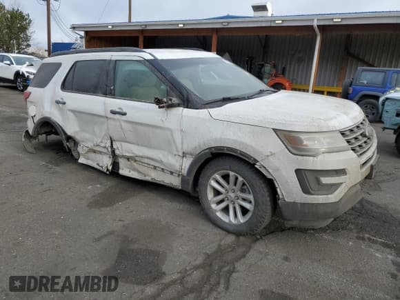✅ 2017 Ford Explorer • VIN: 1FM5K8B82HGD58779 • Lot: 49643485. Wystawiony na Copart z przebiegiem 121 400 mil. Bezpłatny archiwum sprzedaży aukcyjnych z USA i szczegółowy raport historii pojazdu na DreamBid. Zdjęcie 4.