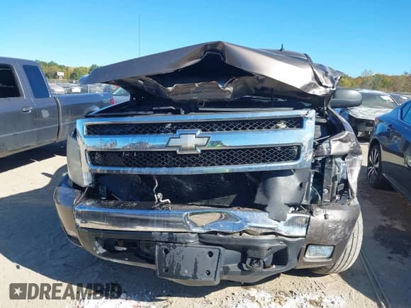 ✅ 2007 Chevrolet Silverado 1500 1LT • VIN: 2GCEK19J471669369 • Lot: 43467417. Listed on IAAI with 148,838 mi. Free auction sales archive from the USA and detailed vehicle history report at DreamBid. Image 12.