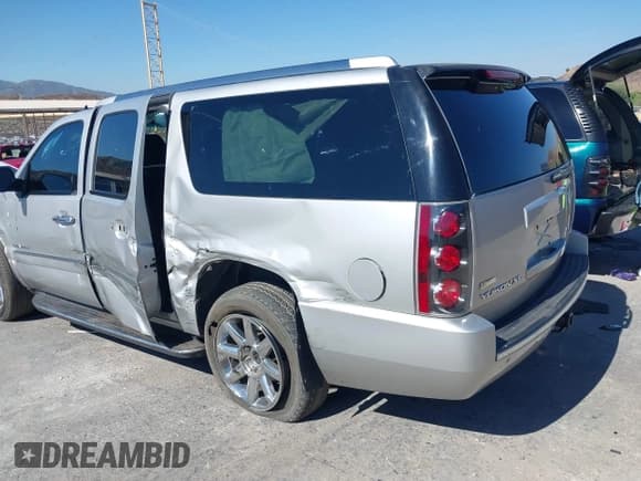 ✅ 2011 GMC Yukon XL Denali • VIN: 1GKS2MEF8BR285394 • Лот: 42925930. Опубликован ранее на IAAI с пробегом 175 188 миль. Бесплатный доступ к архиву аукционных продаж из США и подробный отчёт об истории автомобиля на DreamBid. Изображение 3.