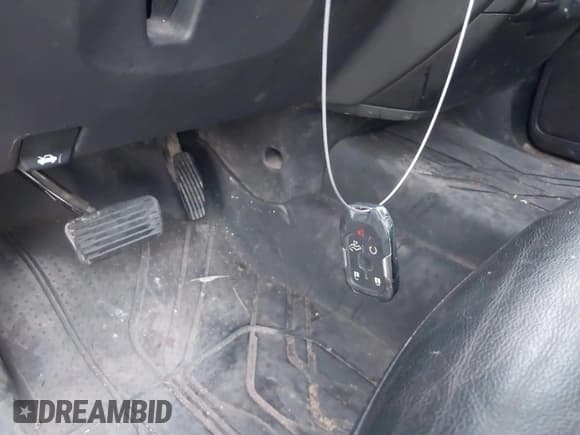 ✅ 2020 Chevrolet Silverado 1500 LT • VIN: 3GCPWCED9LG158962 • Lot: 43642484. Wystawiony na IAAI z przebiegiem 81 060 mil. Bezpłatny archiwum sprzedaży aukcyjnych z USA i szczegółowy raport historii pojazdu na DreamBid. Zdjęcie 11.