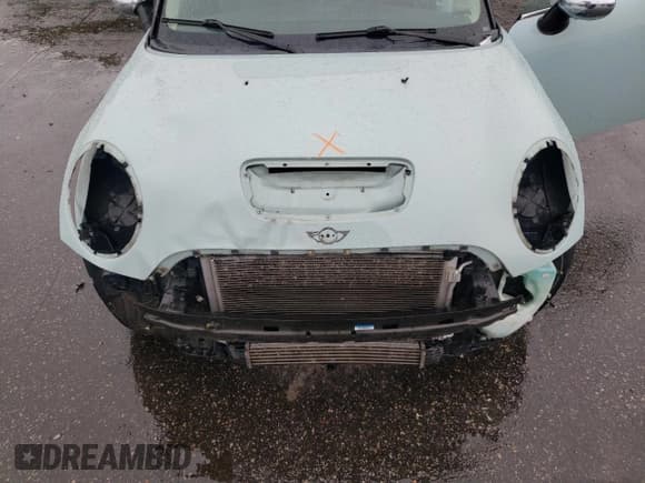 ✅ 2012 MINI Hardtop S • VIN: WMWSV3C53CTY17773 • Lot: 89686195. Listed on Copart with 68,684 mi. Free auction sales archive from the USA and detailed vehicle history report at DreamBid. Image 11.