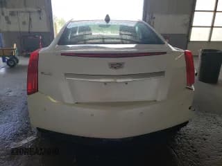 ✅ 2016 Cadillac ELR • VIN: 1G6RM1E46GU125376 • Lot: 62681993. Wystawiony na Copart z przebiegiem 37 581 mil. Bezpłatny archiwum sprzedaży aukcyjnych z USA i szczegółowy raport historii pojazdu na DreamBid. Zdjęcie 6.