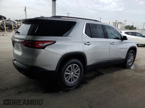 ✅ 2022 Chevrolet Traverse LT Cloth • VIN: 1GNERGKW5NJ110217 • Lot: 70946915. Listed on Copart with 55,433 mi. Free auction sales archive from the USA and detailed vehicle history report at DreamBid. Image 3.