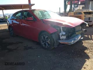 ✅ 2021 Kia Forte LXS • VIN: 3KPF24AD1ME331020 • Lot: 43633774. Listed on IAAI with 89,896 mi. Free auction sales archive from the USA and detailed vehicle history report at DreamBid. Image 1.