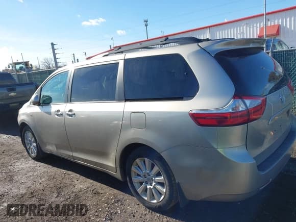 ✅ 2016 Toyota Sienna XLE • VIN: 5TDDK3DCXGS131008 • Лот: 43685144. Опубликован ранее на IAAI с пробегом 195 536 миль. Бесплатный доступ к архиву аукционных продаж из США и подробный отчёт об истории автомобиля на DreamBid. Изображение 15.