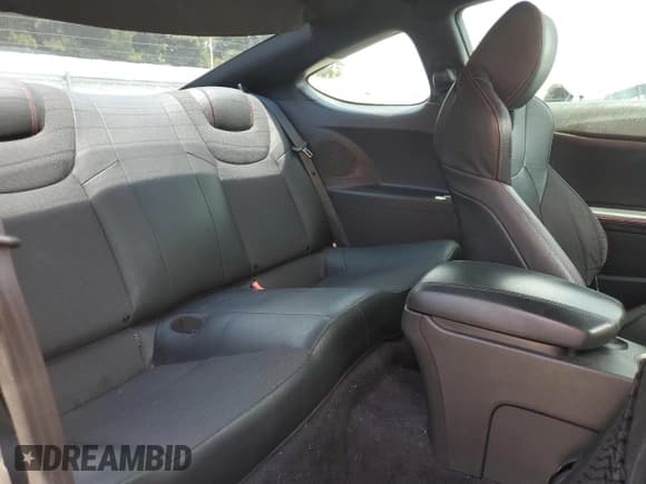 ✅ 2015 Hyundai Genesis Coupe R-Spec • VIN: KMHHU6KJ3FU123384 • Lot: 63945565. Listed on Copart with 120,856 mi. Free auction sales archive from the USA and detailed vehicle history report at DreamBid. Image 10.