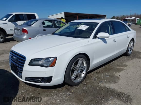 ✅ 2013 Audi A8 3.0L • VIN: WAURGAFD8DN033742 • Лот: 41775363. Опубликован ранее на IAAI с пробегом 101 610 миль. Бесплатный доступ к архиву аукционных продаж из США и подробный отчёт об истории автомобиля на DreamBid. Изображение 2.