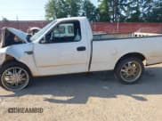 ✅ 2004 Ford F-150 XL • VIN: 2FTRF17W84CA06410 • Lot: 43004831. Wystawiony na IAAI z przebiegiem 232 289 mil. Bezpłatny archiwum sprzedaży aukcyjnych z USA i szczegółowy raport historii pojazdu na DreamBid. Zdjęcie 15.