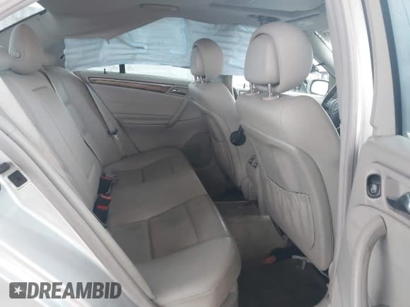 ✅ 2007 Mercedes-Benz C 230 Sport • VIN: WDBRF52H47A936891 • Lot: 42121823. Wystawiony na IAAI z przebiegiem 152 148 mil. Bezpłatny archiwum sprzedaży aukcyjnych z USA i szczegółowy raport historii pojazdu na DreamBid. Zdjęcie 8.