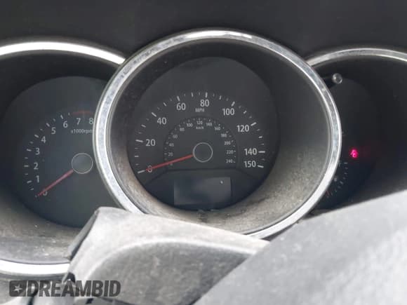 ✅ 2011 Kia Sorento LX • VIN: 5XYKTDA22BG177606 • Lot: 40410776. Listed on IAAI with 247,933 mi. Free auction sales archive from the USA and detailed vehicle history report at DreamBid. Image 7.