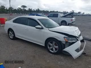 ✅ 2012 Volkswagen Passat SE • VIN: 1VWBH7A33CC013926 • Lot: 43839758. Listed on IAAI with 183,393 mi. Free auction sales archive from the USA and detailed vehicle history report at DreamBid. Image 1.