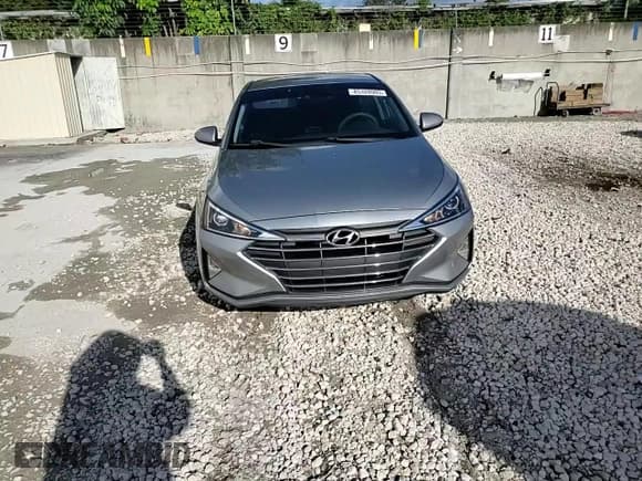 ✅ 2020 Hyundai Elantra SEL • VIN: 5NPD84LFXLH606463 • Lot: 85328905. Listed on Copart with 63,520 mi. Free auction sales archive from the USA and detailed vehicle history report at DreamBid. Image 14.