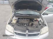 ✅ 2009 Dodge Avenger SE • VIN: 1B3LC46B39N503401 • Lot: 42021016. Wystawiony na IAAI z przebiegiem 194 722 mil. Bezpłatny archiwum sprzedaży aukcyjnych z USA i szczegółowy raport historii pojazdu na DreamBid. Zdjęcie 10.