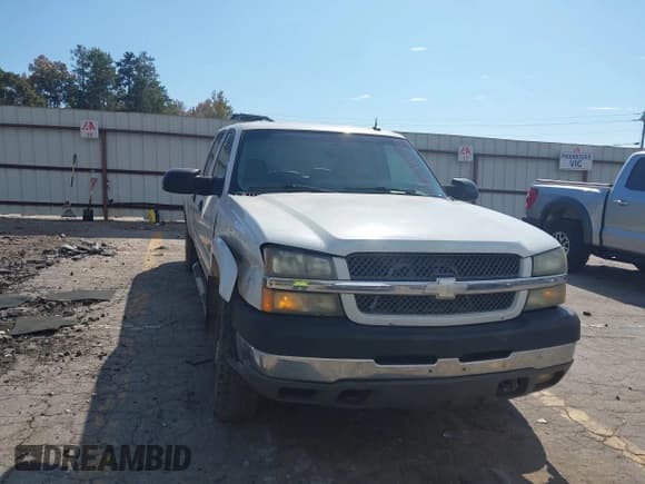 ✅ 2004 Chevrolet Silverado 2500HD LS • VIN: 1GCHK23234F201870 • Lot: 43503020. Wystawiony na IAAI z przebiegiem 277 071 mil. Bezpłatny archiwum sprzedaży aukcyjnych z USA i szczegółowy raport historii pojazdu na DreamBid. Zdjęcie 1.