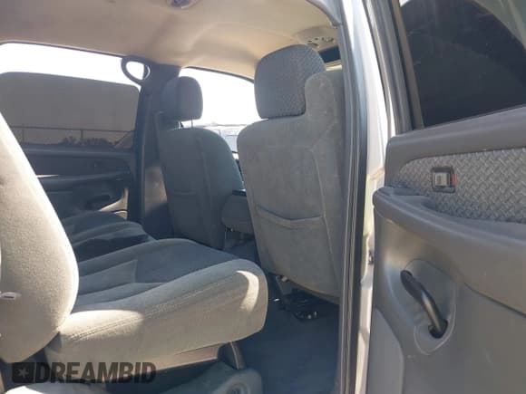 ✅ 2005 Chevrolet Avalanche Z66 • VIN: 3GNEC12Z45G273984 • Lot: 40548465. Listed on IAAI with 265,248 mi. Free auction sales archive from the USA and detailed vehicle history report at DreamBid. Image 8.