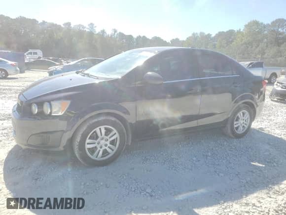 ✅ 2016 Chevrolet Sonic LT • VIN: 1G1JC5SH3G4153253 • Лот: 76940704. Размещён на Copart с пробегом 164 515 миль миль. Получите бесплатный доступ к архиву аукционных продаж из США и посмотрите подробный отчёт об истории автомобиля на DreamBid. Изображение 1.