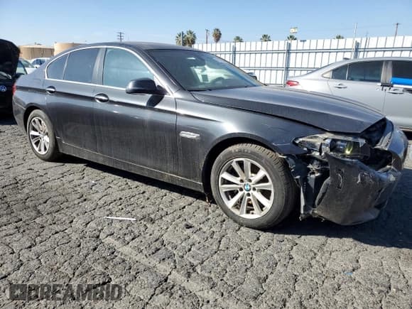 ✅ 2016 BMW 5 Series 528i • VIN: WBA5A5C58GD526609 • Lot: 87217245. Listed on Copart with 89,576 mi. Free auction sales archive from the USA and detailed vehicle history report at DreamBid. Image 4.
