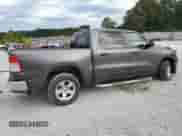 2020 Ram 1500 Tradesman z VIN 1C6RREGTXLN237345, wystawiony jako Copart lot #71566015 z przebiegiem 69 685 mil mil oraz Szkoda całkowita • Salvage title. Historia ofert i sprzedaży dostępna na DreamBid. Obrazek 3.