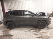 ✅ 2018 Jeep Compass Latitude • VIN: 3C4NJDBB2JT402261 • Lot: 43663748. Listed on IAAI with 124,976 mi. Free auction sales archive from the USA and detailed vehicle history report at DreamBid. Image 13.
