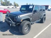 ✅ 2017 Jeep Wrangler Unlimited Sport • VIN: 1C4BJWDGXHL742948 • Lot: 43326548. Wystawiony na IAAI z przebiegiem 108 665 mil. Bezpłatny archiwum sprzedaży aukcyjnych z USA i szczegółowy raport historii pojazdu na DreamBid. Zdjęcie 2.