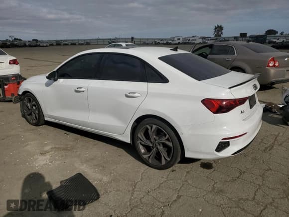 ✅ 2022 Audi A3 Premium Plus • VIN: WAUBUDGY5NA013213 • Lot: 42834215. Listed on Copart with 40,583 mi. Free auction sales archive from the USA and detailed vehicle history report at DreamBid. Image 2.