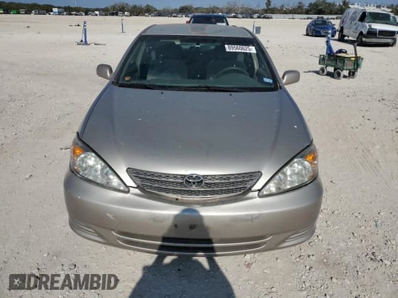 ✅ 2004 Toyota Camry LE • VIN: 4T1BE32K04U846343 • Lot: 89560625. Listed on Copart with 221,142 mi. Free auction sales archive from the USA and detailed vehicle history report at DreamBid. Image 5.