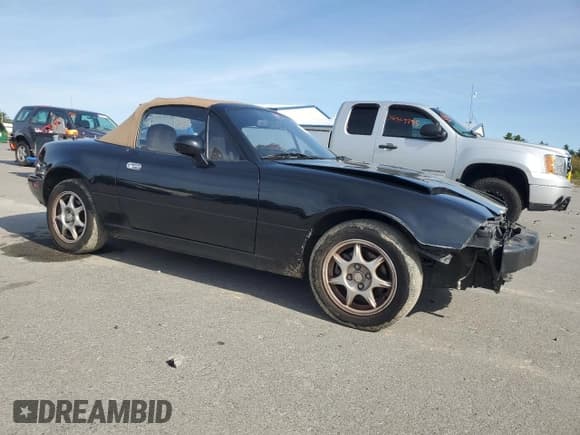 ✅ 1994 Mazda MX-5 Miata • VIN: JM1NA3537R0516683 • Lot: 56464905. Wystawiony na Copart z przebiegiem 101 845 mil. Bezpłatny archiwum sprzedaży aukcyjnych z USA i szczegółowy raport historii pojazdu na DreamBid. Zdjęcie 4.